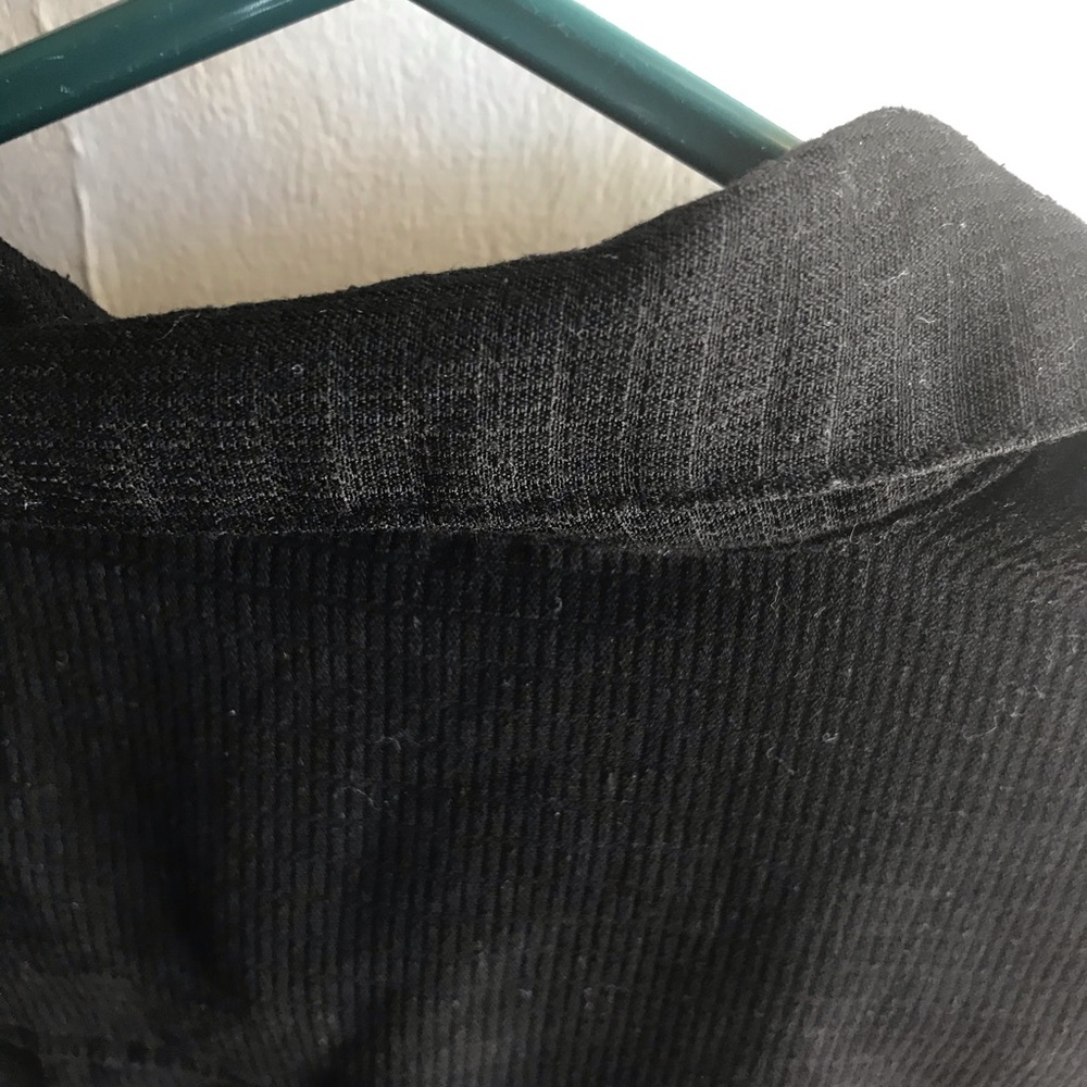 Button down - Picture 3 of 5